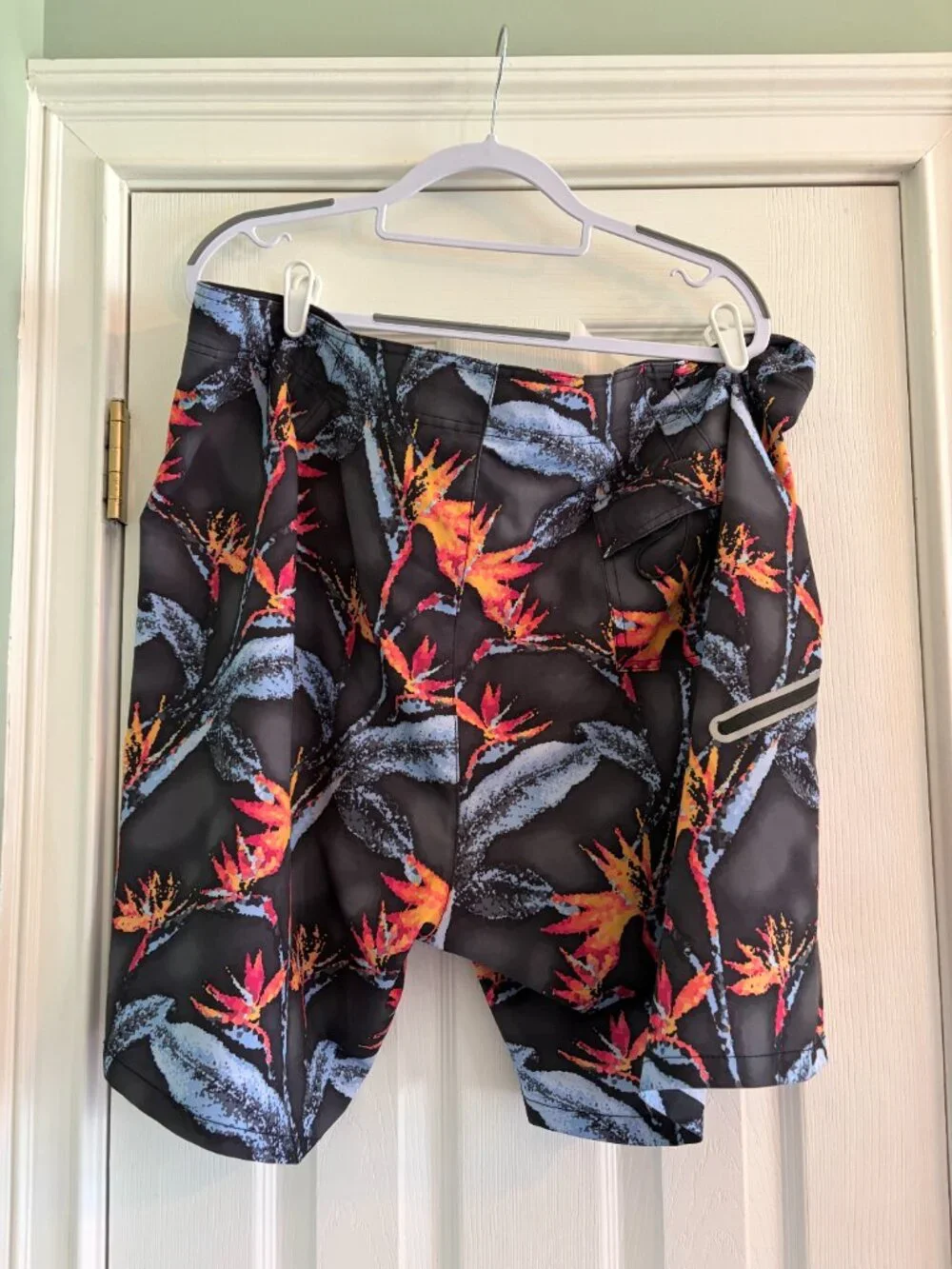 Tommy Bahama Size 44 Black Tropical Swim Trunks